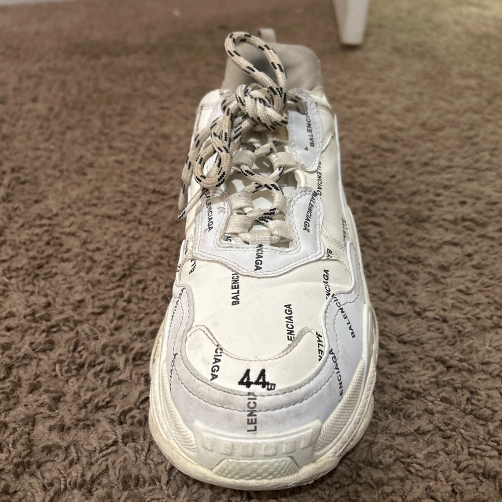 Balenciaga Triple S Allover Logo - Picture 2 of 3